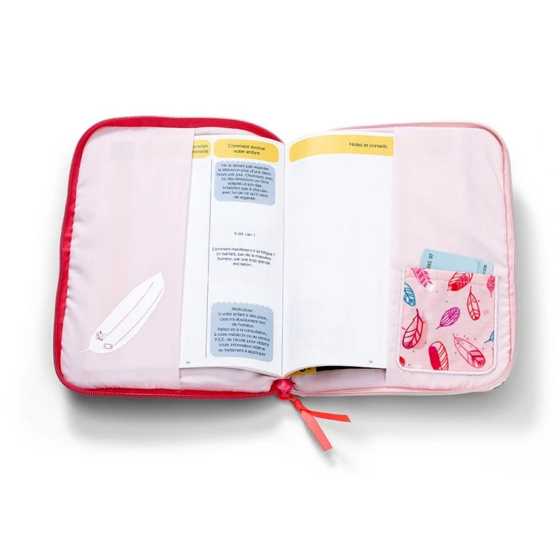 Lilliputiens Louise Housse Carnet De Santé 2 Lilliputiens Louise Housse Carnet De Santé – Image 2
