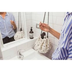 Sac De Rangement Mini Cherry Gold - Play And Go 10 Sac De Rangement Mini Cherry Gold - Play And Go -Djeco Magasin sac mini cherry gold play and go 2