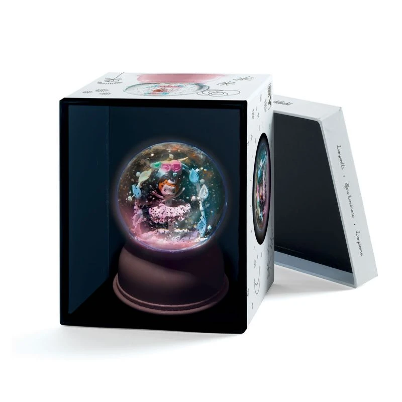 Djeco Veilleuse Boule De Neige Ballerine 2 Djeco Veilleuse Boule De Neige Ballerine – Image 2